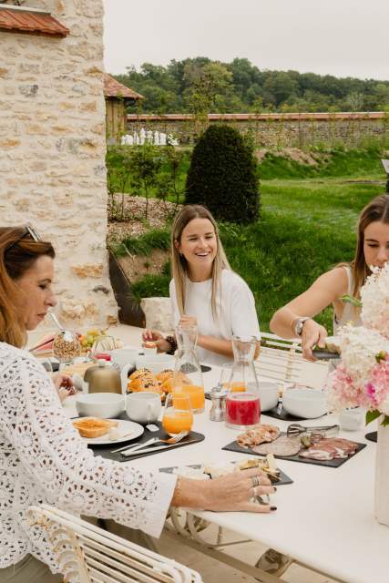 Maison Hôtelière 5* à 1h de Paris
