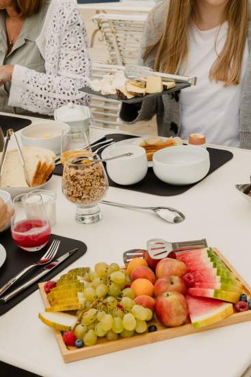 Local, seasonal brunch prepared at Le Clos des Martines during a luxury wellness retreat in Normandy, near Giverny and one hour from Paris.