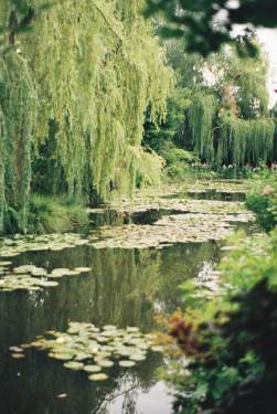 Estate Near Giverny · Le Clos des Martines